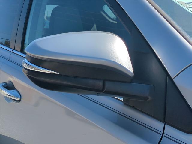 Toyota Rav4 Limited Fwd Suv - Thumbnail 20