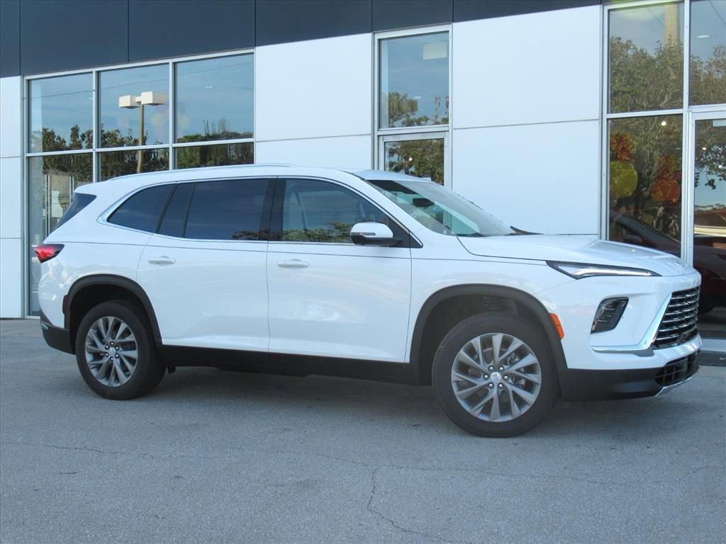 Buick Enclave Preferred Front Wheel Drive Suv - Thumbnail 3