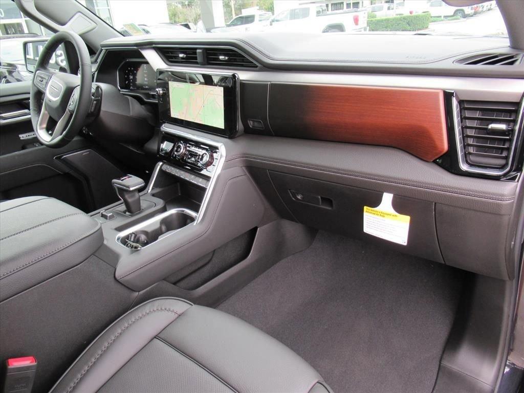 Gmc Sierra 1500 Denali Four Wheel Drive Crew Cab - Thumbnail 12