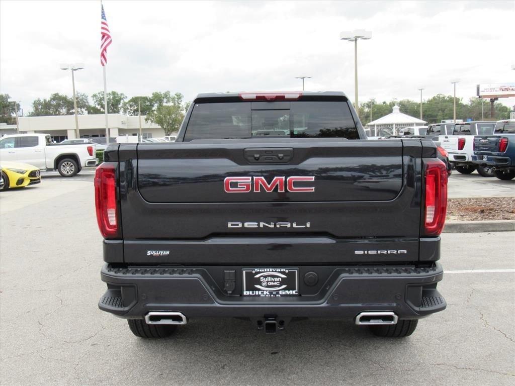 Gmc Sierra 1500 Denali Four Wheel Drive Crew Cab - Thumbnail 6