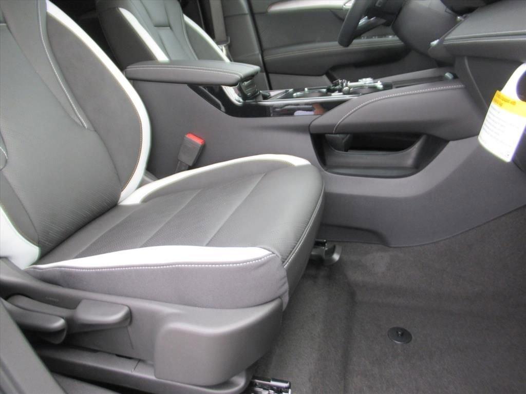 Buick Envision Sport Touring All Wheel Drive Suv - Thumbnail 11