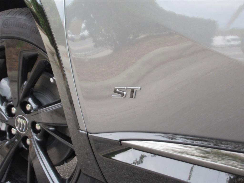 Buick Envision Sport Touring All Wheel Drive Suv - Thumbnail 9