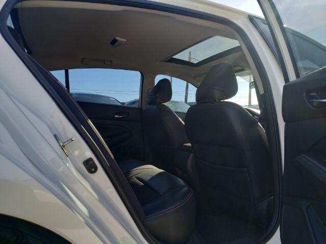 Nissan Altima - Thumbnail 10