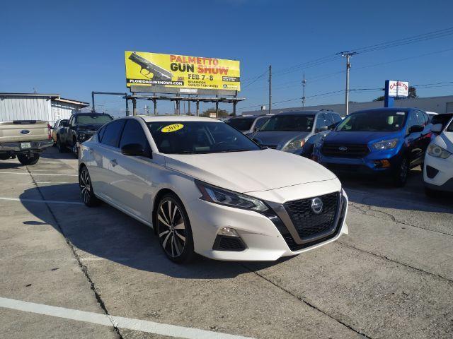 Nissan Altima - Thumbnail 7