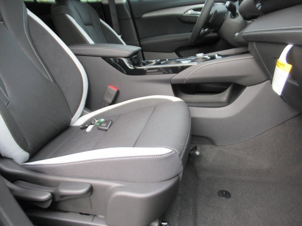 Buick Envision Sport Touring All Wheel Drive Suv - Thumbnail 12