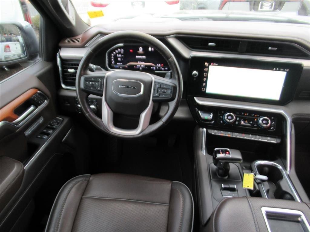 Gmc Sierra 1500 Denali Four Wheel Drive Crew Cab - Thumbnail 14