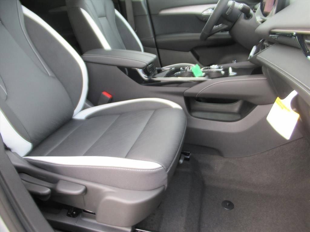 Buick Envision Sport Touring All Wheel Drive Suv - Thumbnail 12