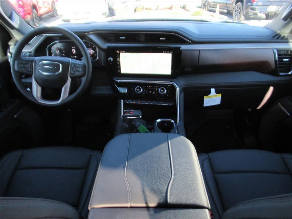 Gmc Sierra 1500 Denali Four Wheel Drive Crew Cab - Thumbnail 13