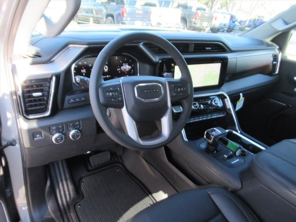 Gmc Sierra 1500 Denali Four Wheel Drive Crew Cab - Thumbnail 16