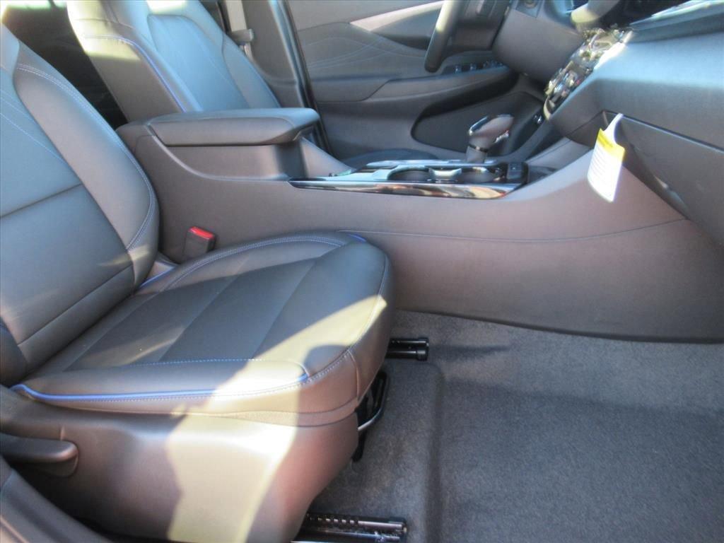 Buick Envista Sport Touring Front Wheel Drive Suv - Thumbnail 10