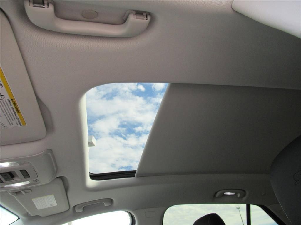 Buick Envision Sport Touring All Wheel Drive Suv - Thumbnail 17