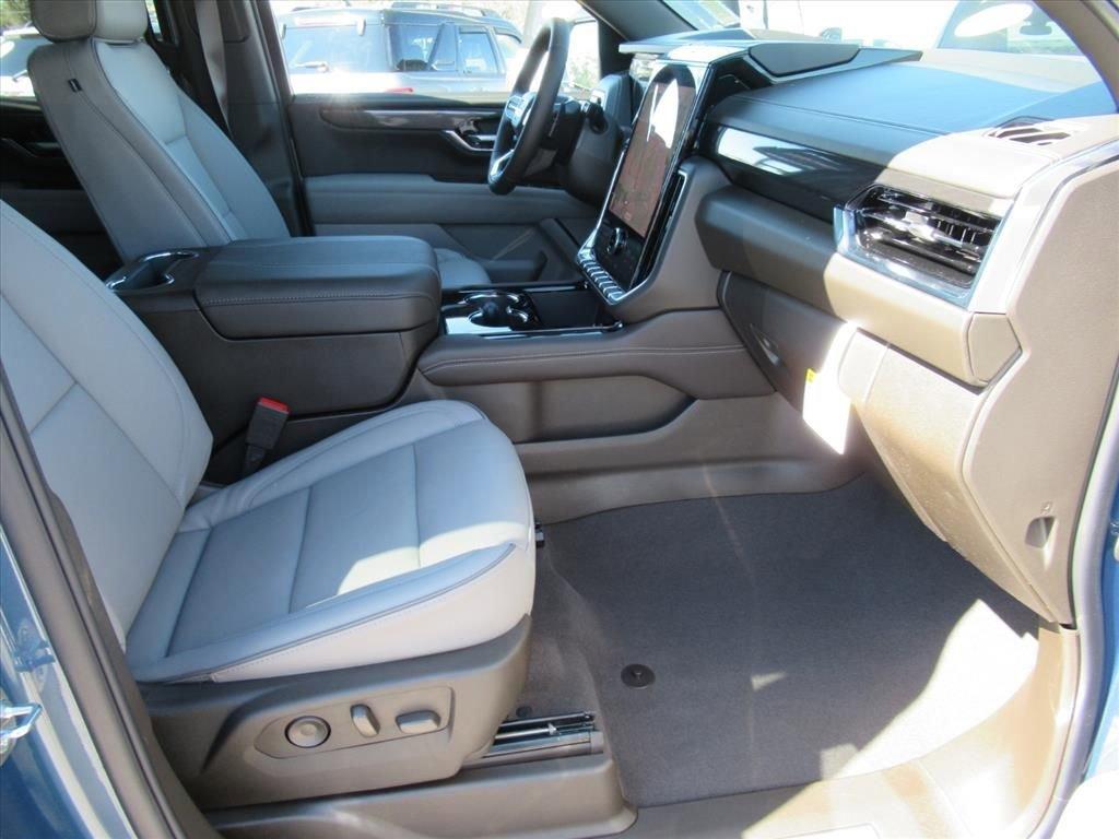 Gmc Yukon Xl Elevation Rear Wheel Drive Suv - Thumbnail 11