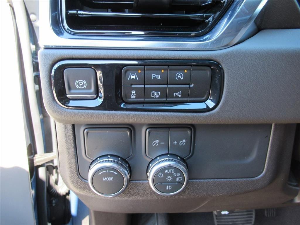 Gmc Yukon Xl Elevation Rear Wheel Drive Suv - Thumbnail 19