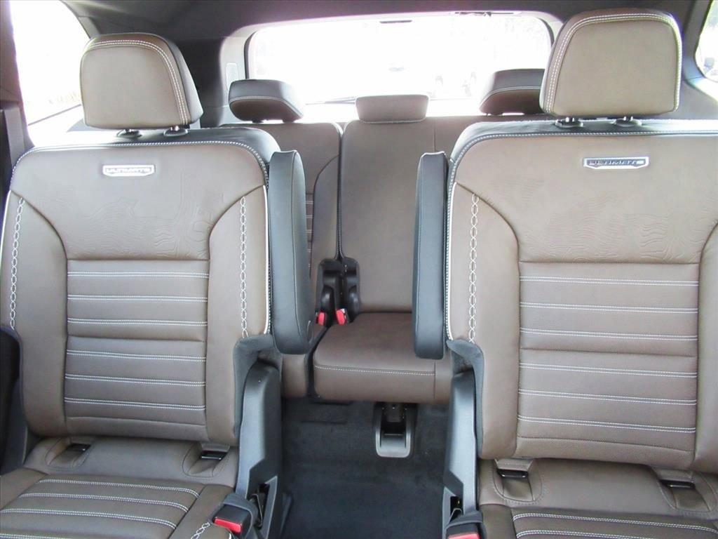 Gmc Acadia Denali Ultimate Front Wheel Drive Suv - Thumbnail 18