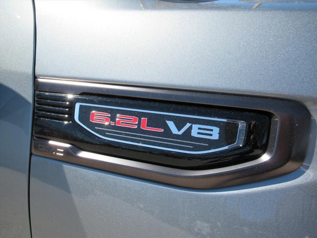 Gmc Sierra 1500 At4X Four Wheel Drive Crew Cab - Thumbnail 11