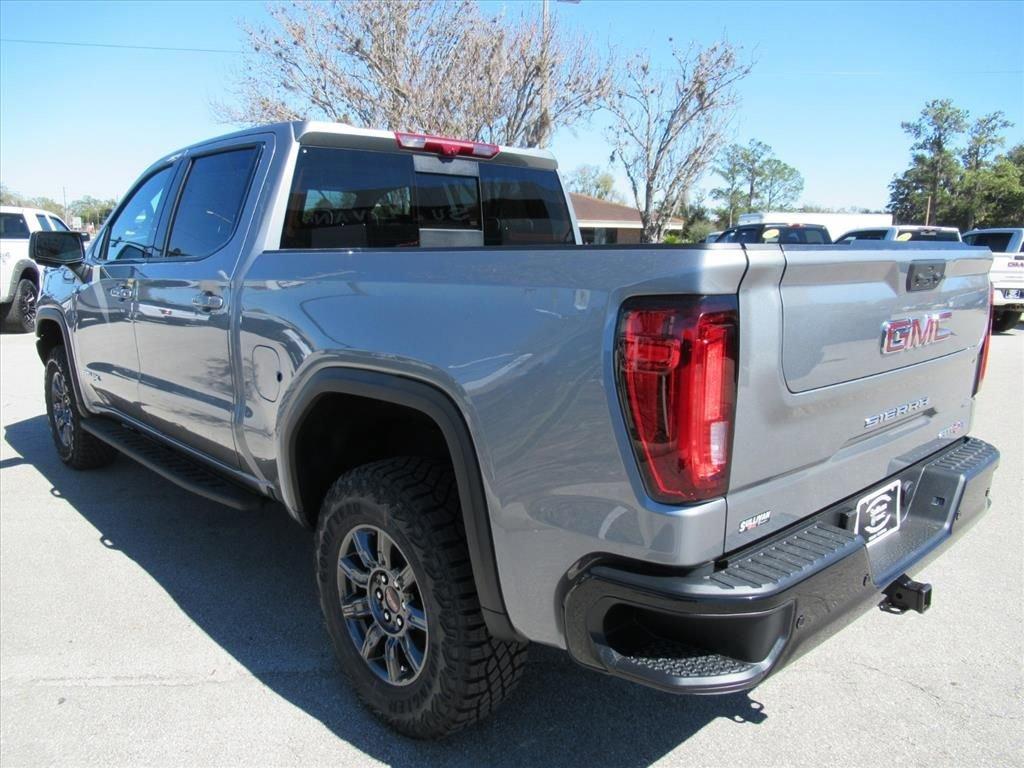 Gmc Sierra 1500 At4X Four Wheel Drive Crew Cab - Thumbnail 6