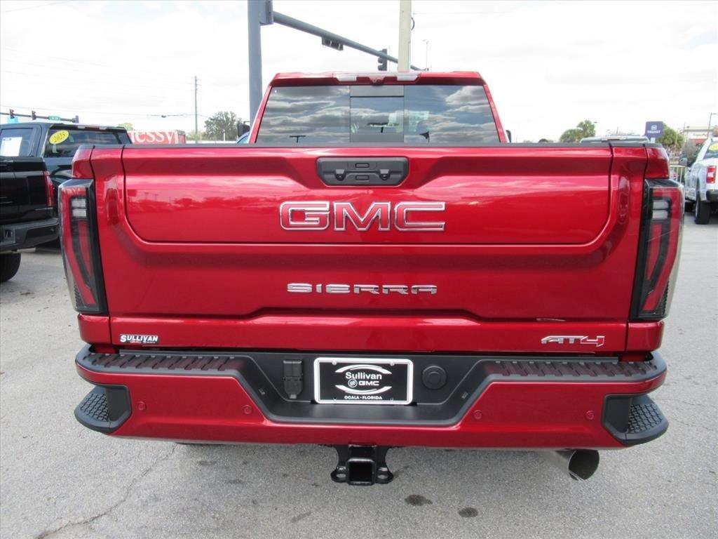 Gmc Sierra 2500 Hd At4 Four Wheel Drive Crew Cab - Thumbnail 6