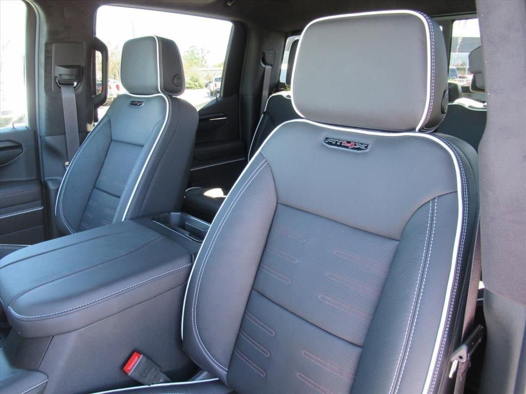 Gmc Sierra 1500 At4X Four Wheel Drive Crew Cab - Thumbnail 20