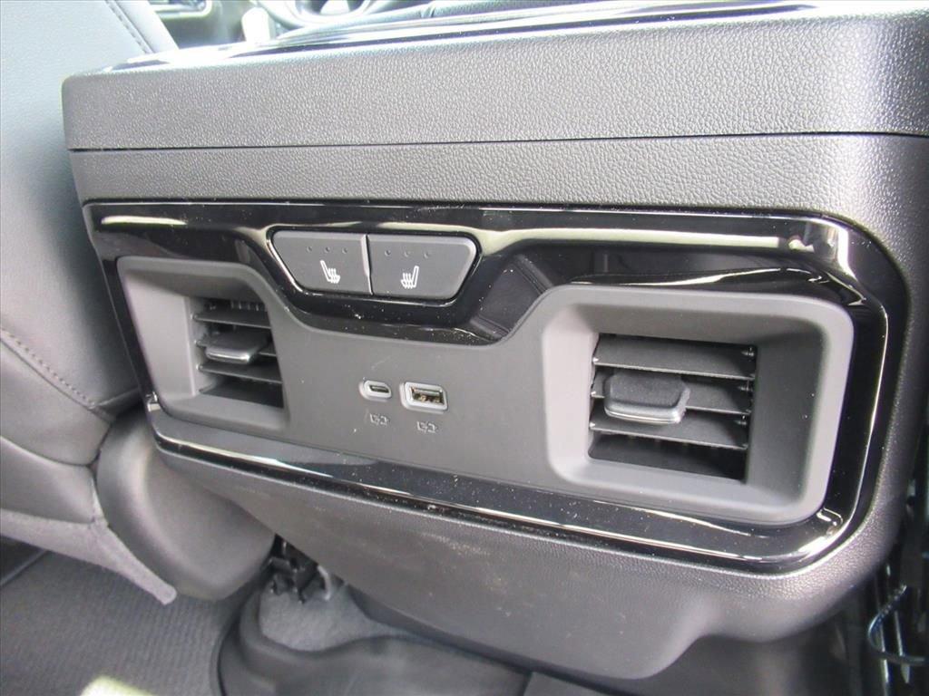 Gmc Sierra 1500 At4 Four Wheel Drive Crew Cab - Thumbnail 14