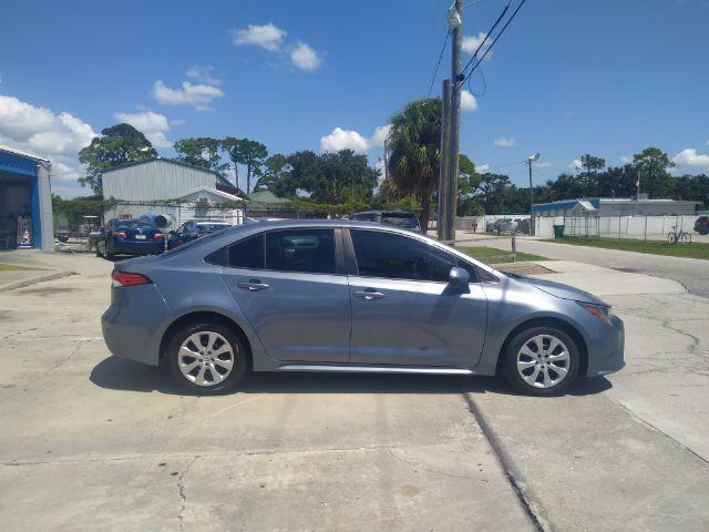 Toyota Corolla - Thumbnail 6