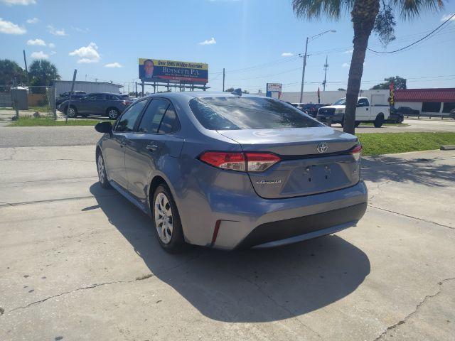 Toyota Corolla - Thumbnail 3