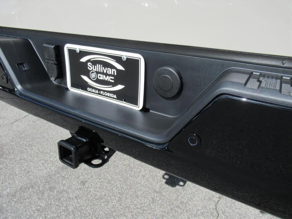 Gmc Sierra 1500 At4X Four Wheel Drive Crew Cab - Thumbnail 8