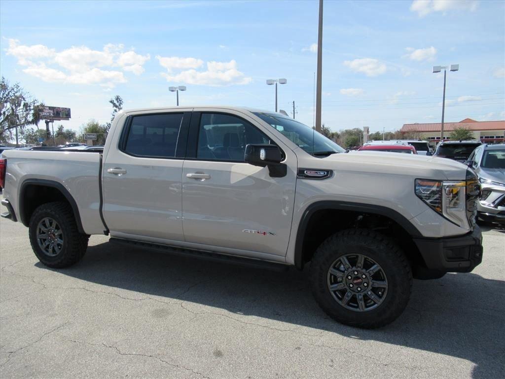 Gmc Sierra 1500 At4X Four Wheel Drive Crew Cab - Thumbnail 3