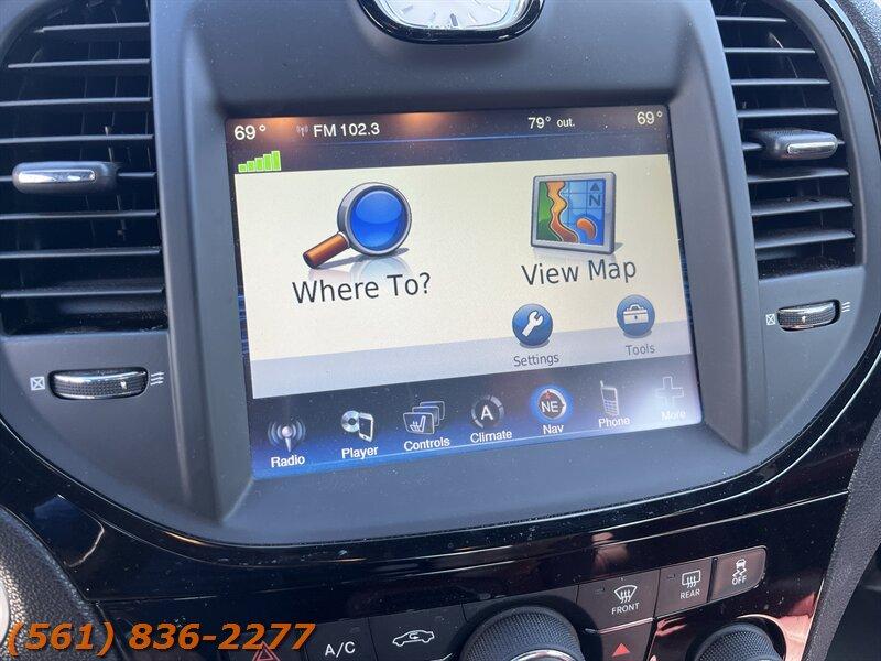 Chrysler 300 Series S V6 - Thumbnail 15