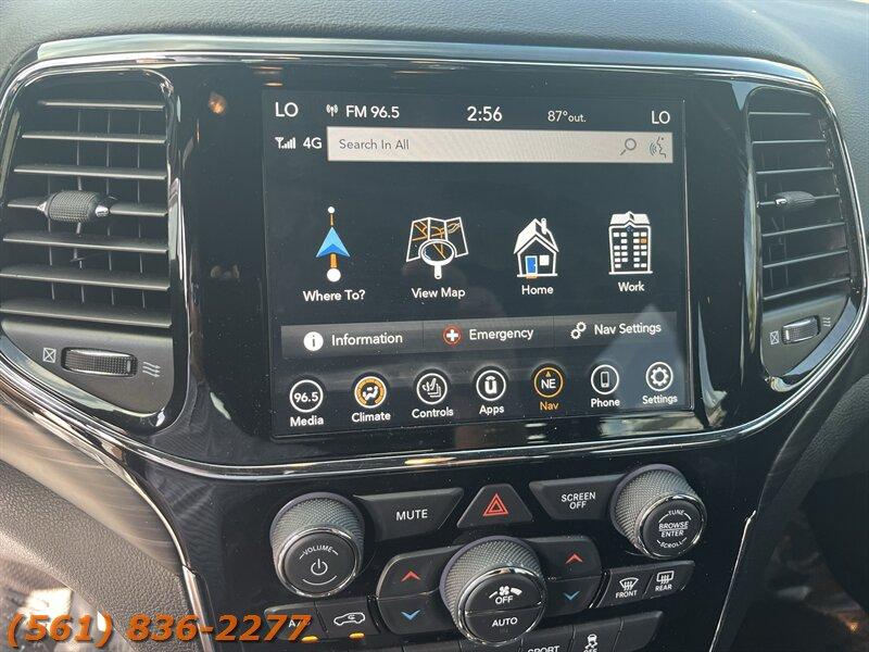 Jeep Grand Cherokee Laredo E - Thumbnail 14