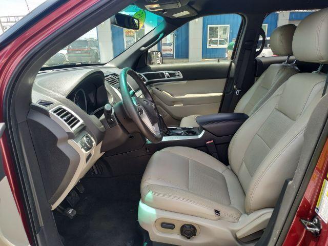Ford Explorer - Thumbnail 9