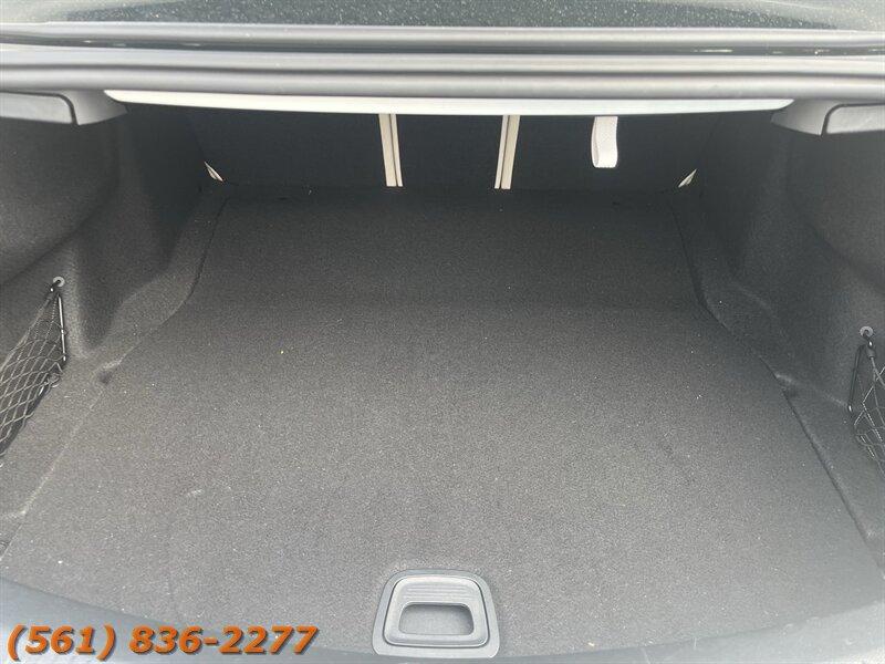 Mercedes-Benz E 450 - Thumbnail 18