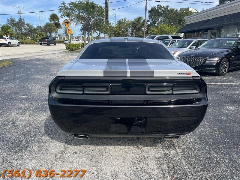 Dodge Challenger Srt8 392 - Thumbnail 6