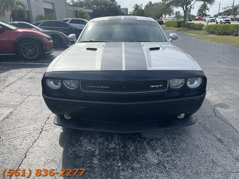 Dodge Challenger Srt8 392 - Thumbnail 2