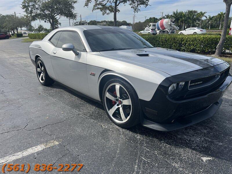 Dodge Challenger Srt8 392 - Thumbnail 3