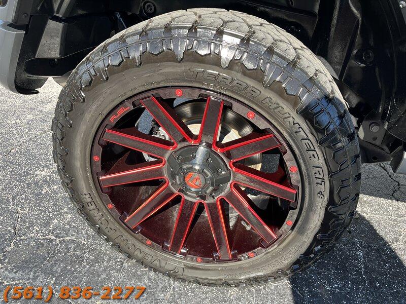 Jeep Wrangler Unlimited Rubicon - Thumbnail 20