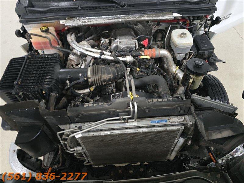 Chevrolet Silverado 6500 - Thumbnail 15