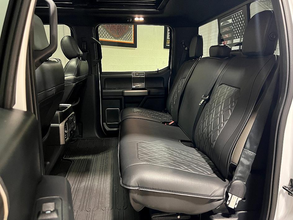 Ford F-150 Raptor - Thumbnail 10