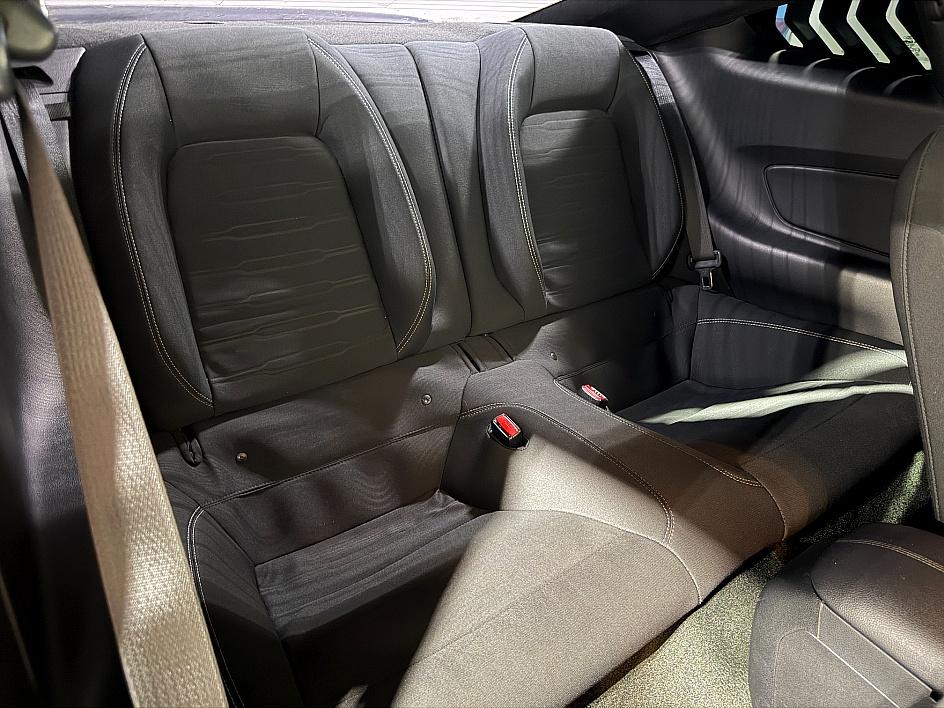 Ford Mustang Ecoboost - Thumbnail 10