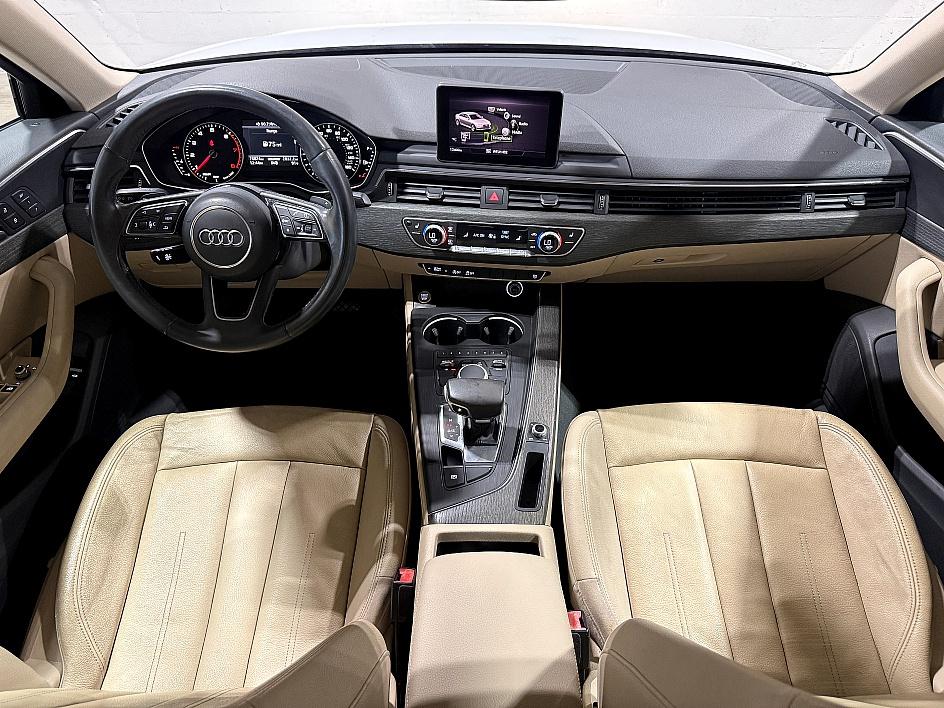 Audi A4 Ultra Premium - Thumbnail 3