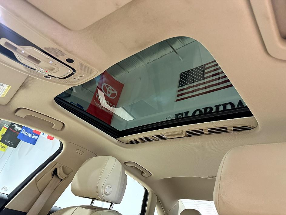 Audi A4 Ultra Premium - Thumbnail 6