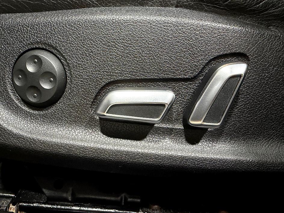 Audi A4 Premium Plus - Thumbnail 10