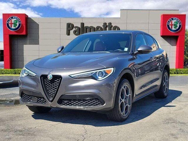 Alfa Romeo Stelvio - View 1