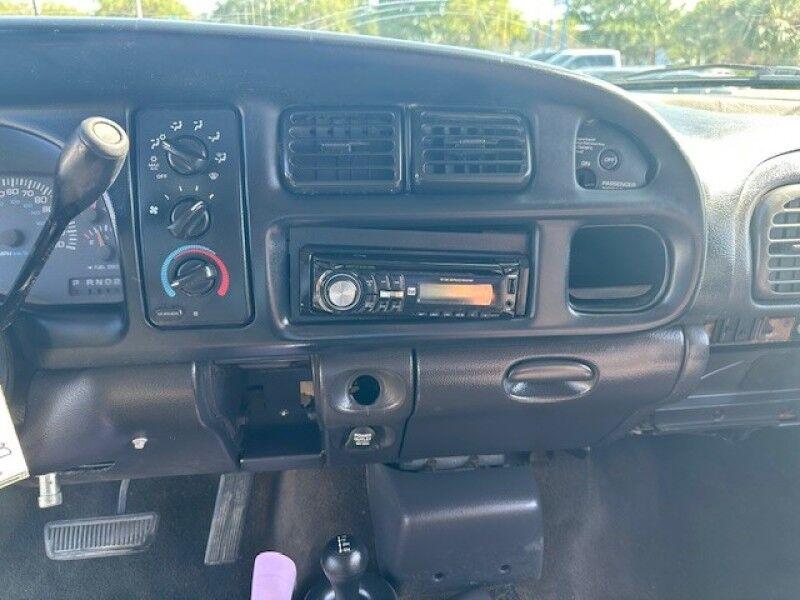 Dodge RAM 2500 - Thumbnail 11