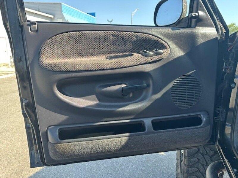 Dodge RAM 2500 - Thumbnail 8