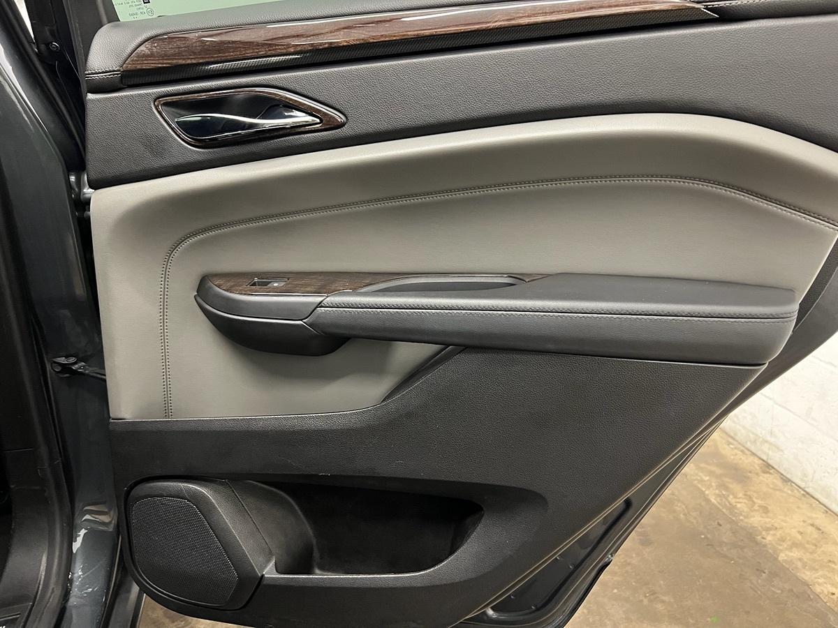 Cadillac Srx Base - Thumbnail 15
