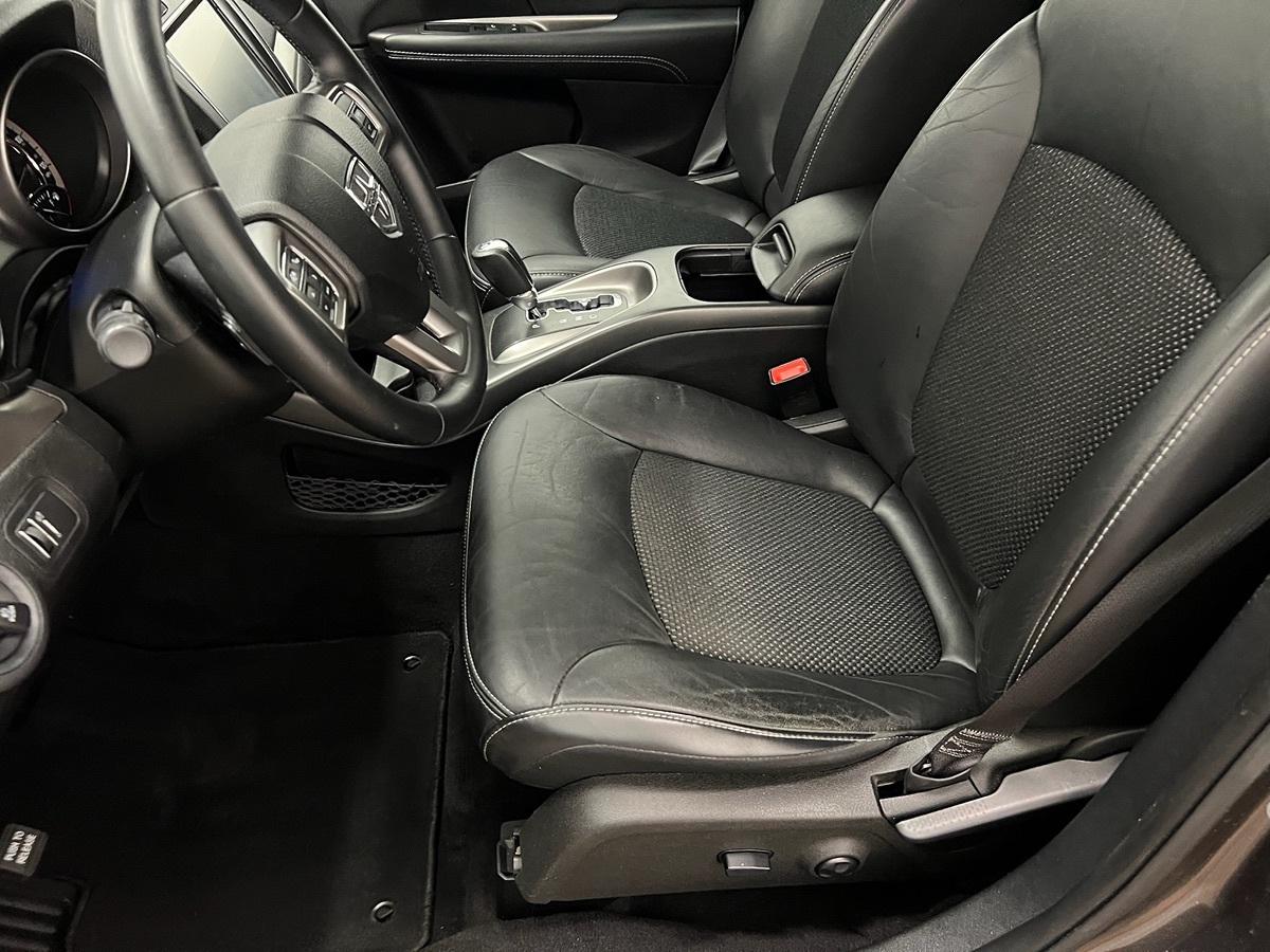 Dodge Journey Crossroad - Thumbnail 10