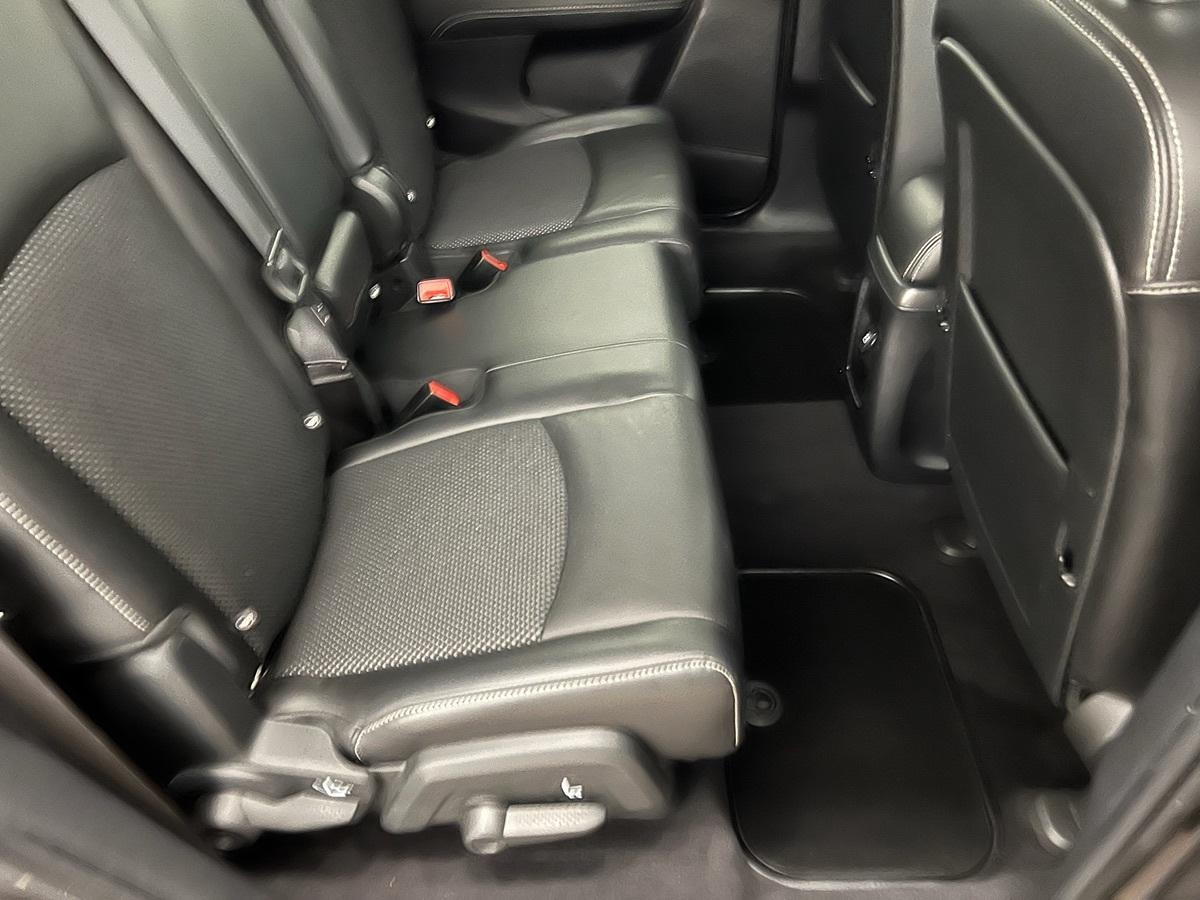 Dodge Journey Crossroad - Thumbnail 11