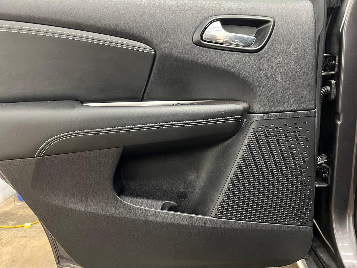 Dodge Journey Crossroad - Thumbnail 9