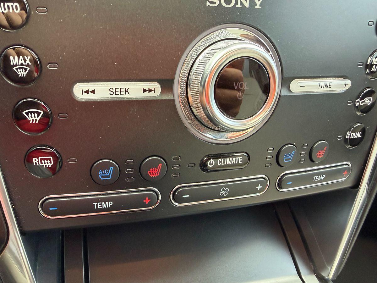 Ford Explorer Platinum - Thumbnail 11