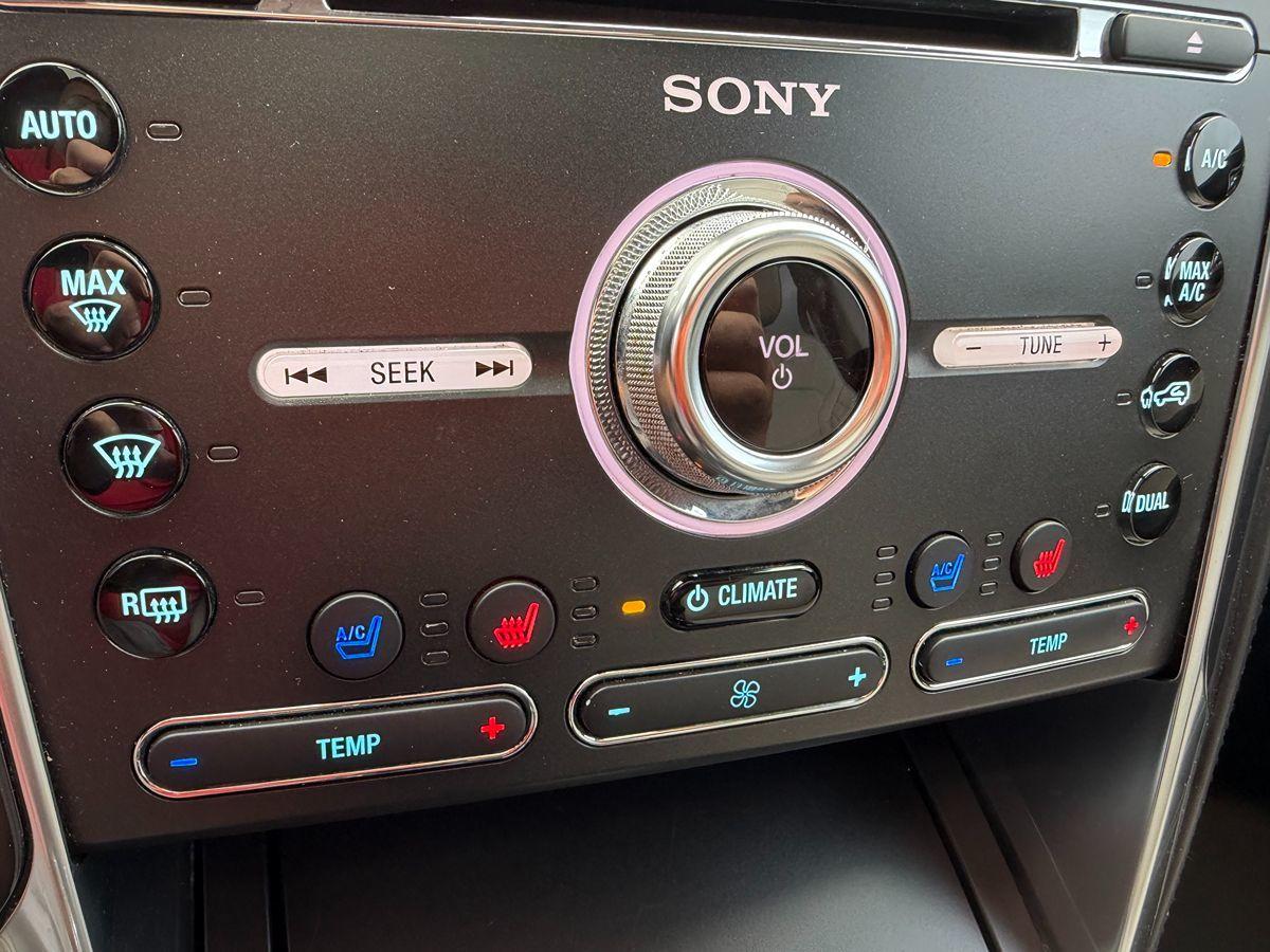 Ford Explorer Platinum - Thumbnail 10